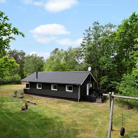 1552-aakirkeby-maegardsskoven-9 * Vester Somarken