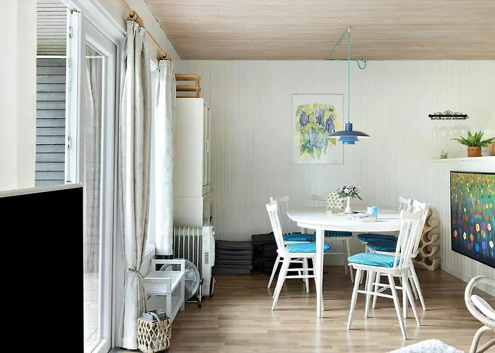 別荘 1552-aakirkeby-maegardsskoven-9